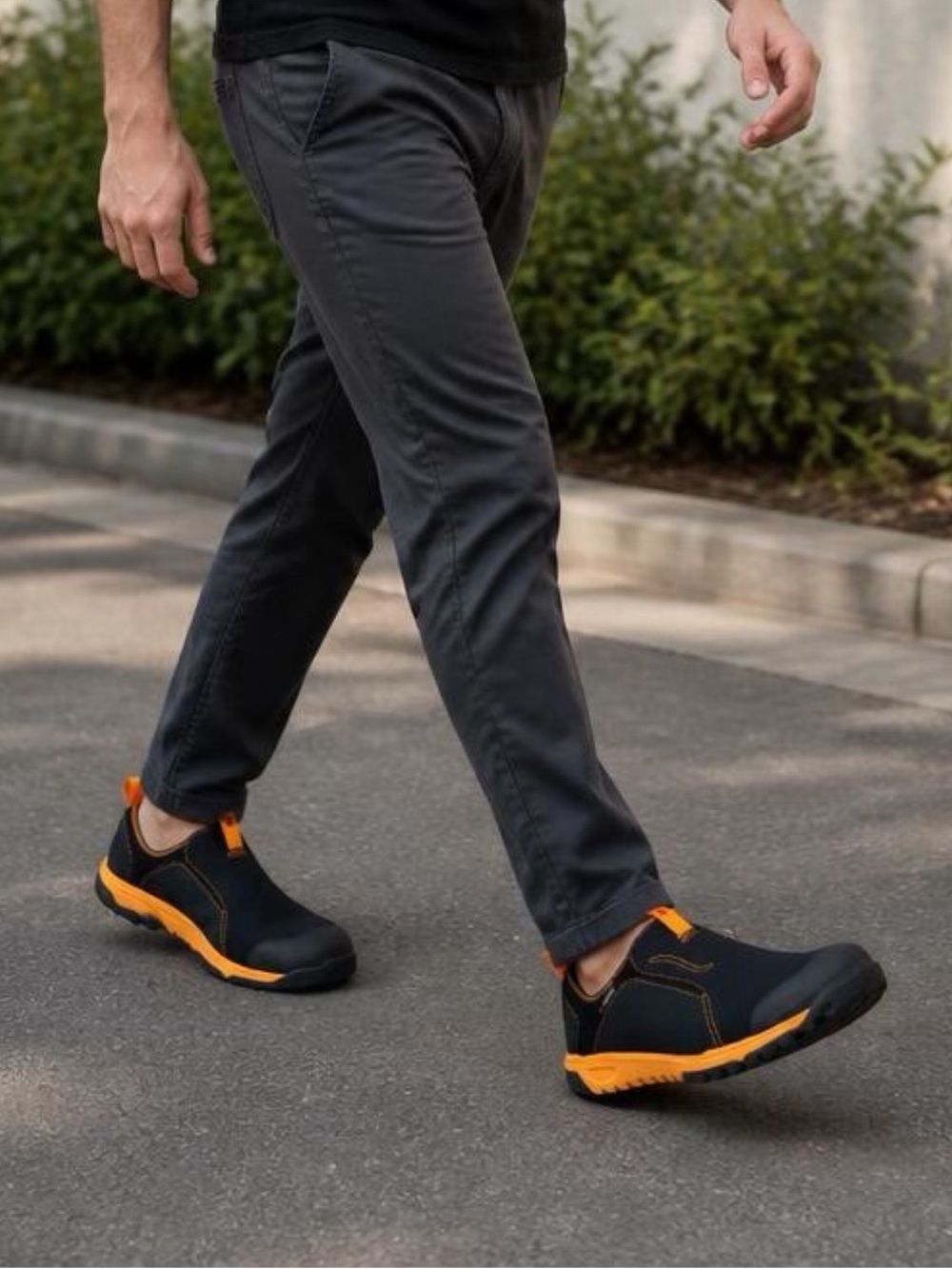 Spenco men’s Sz 10.5 Nomad TS slip on comfort shoes black leather orange detail